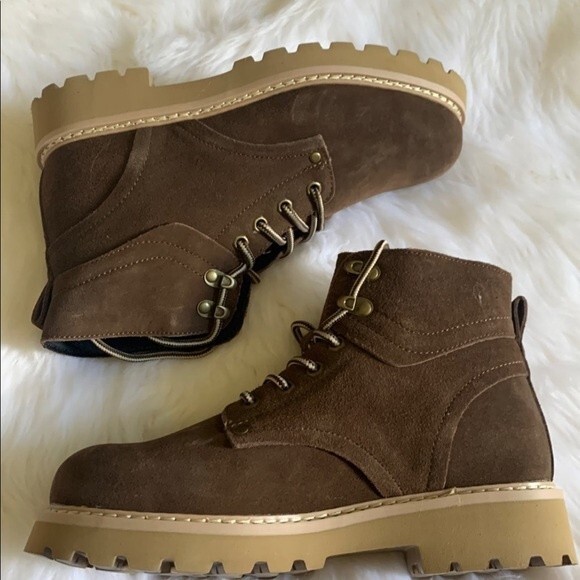 Propet boots - Picture 5 of 8